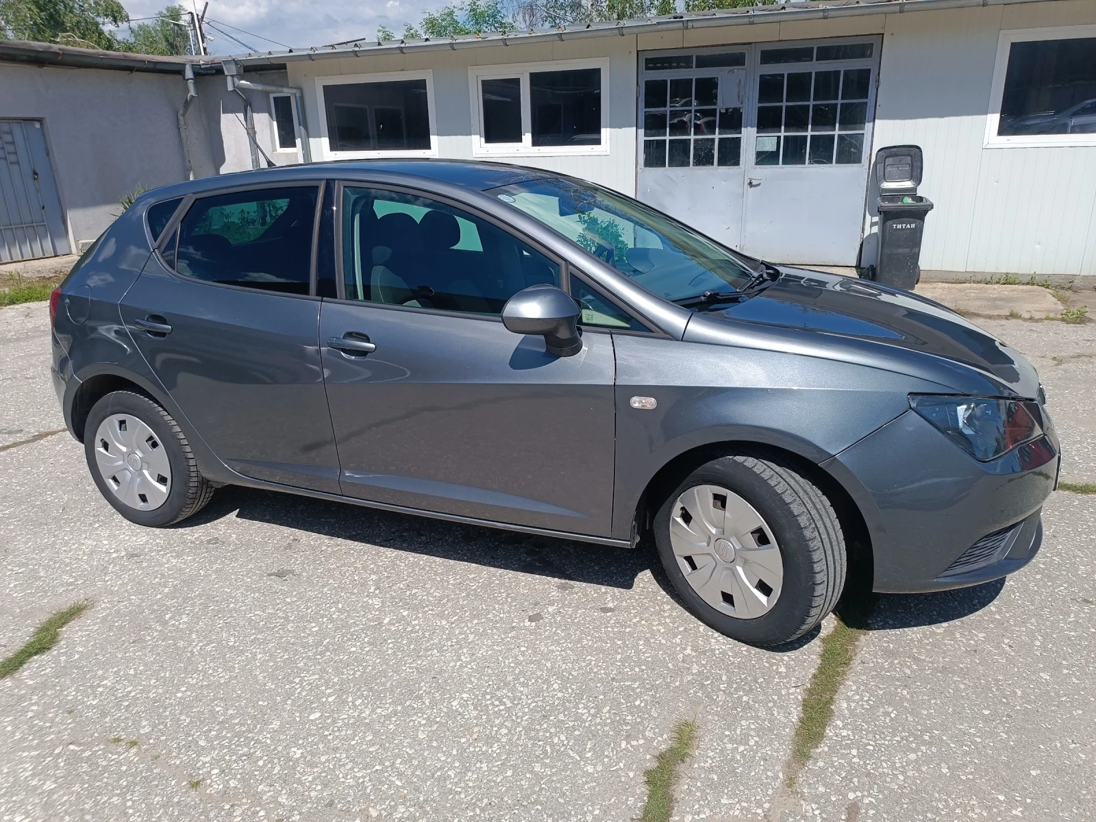 Seat Ibiza 1.2TDI 75 к.с., снимка 4 - Автомобили и джипове - 54691099