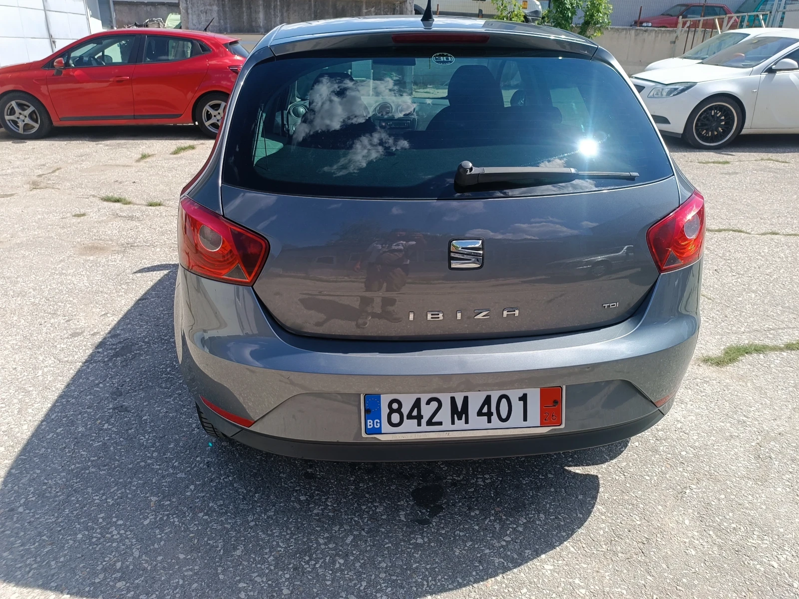 Seat Ibiza 1.2TDI 75 к.с., снимка 2 - Автомобили и джипове - 54691099