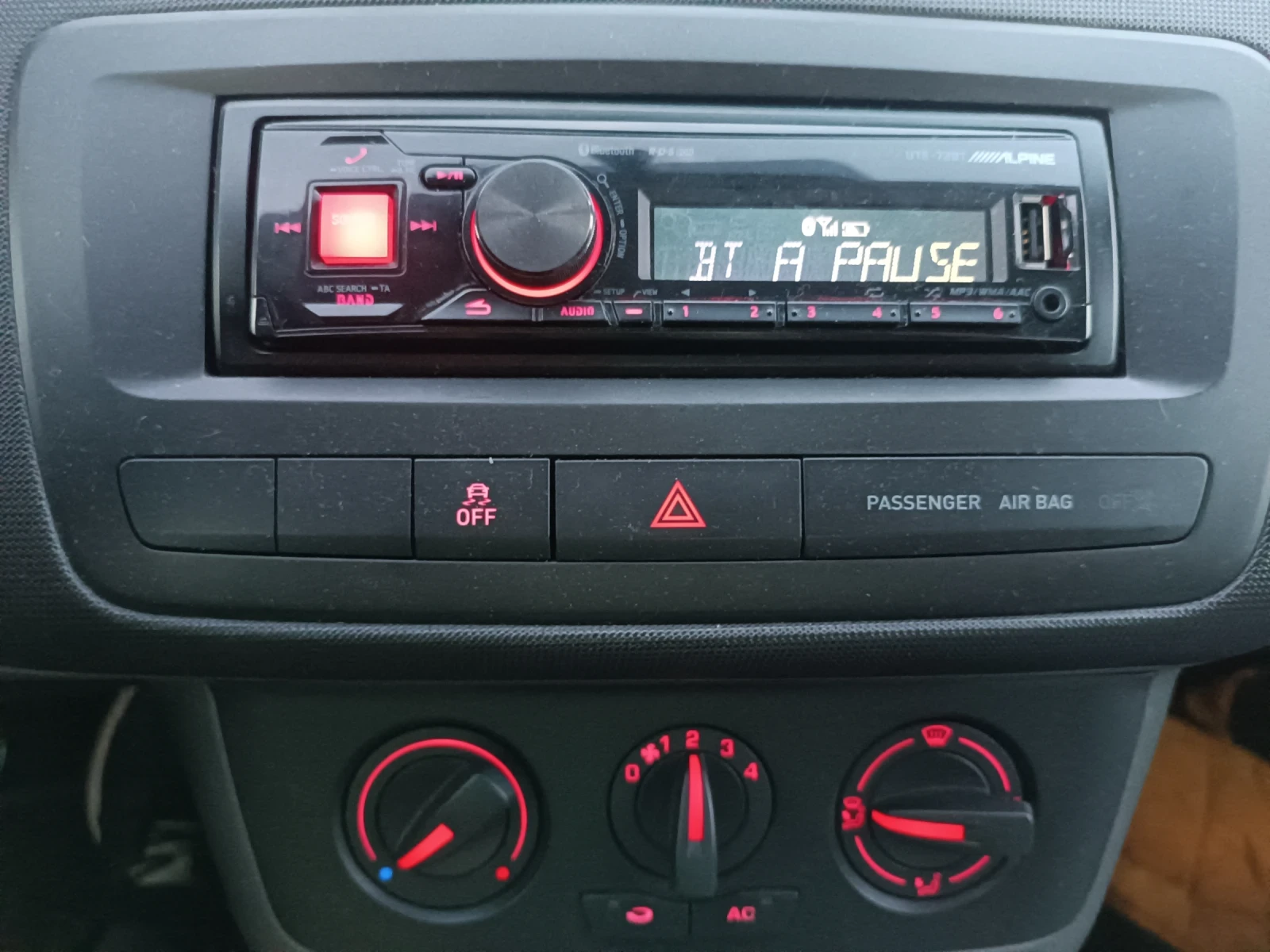 Seat Ibiza 1.2TDI 75 к.с., снимка 12 - Автомобили и джипове - 54691099