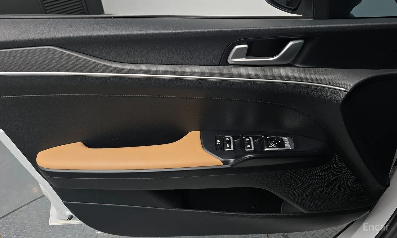 Kia K5 * ФИКСИРАНА ЦЕНА ДО БЪЛГАРИЯ * АВТОКРЕДИТ, снимка 14 - Автомобили и джипове - 55422452