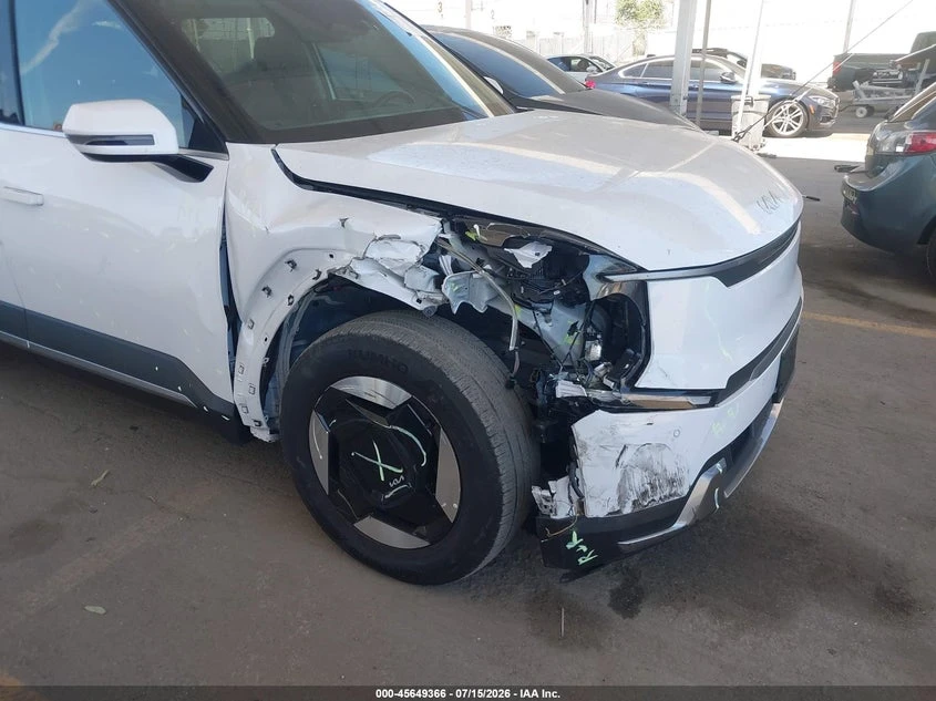 Kia EV9 Light Long Range, снимка 6 - Автомобили и джипове - 55634919