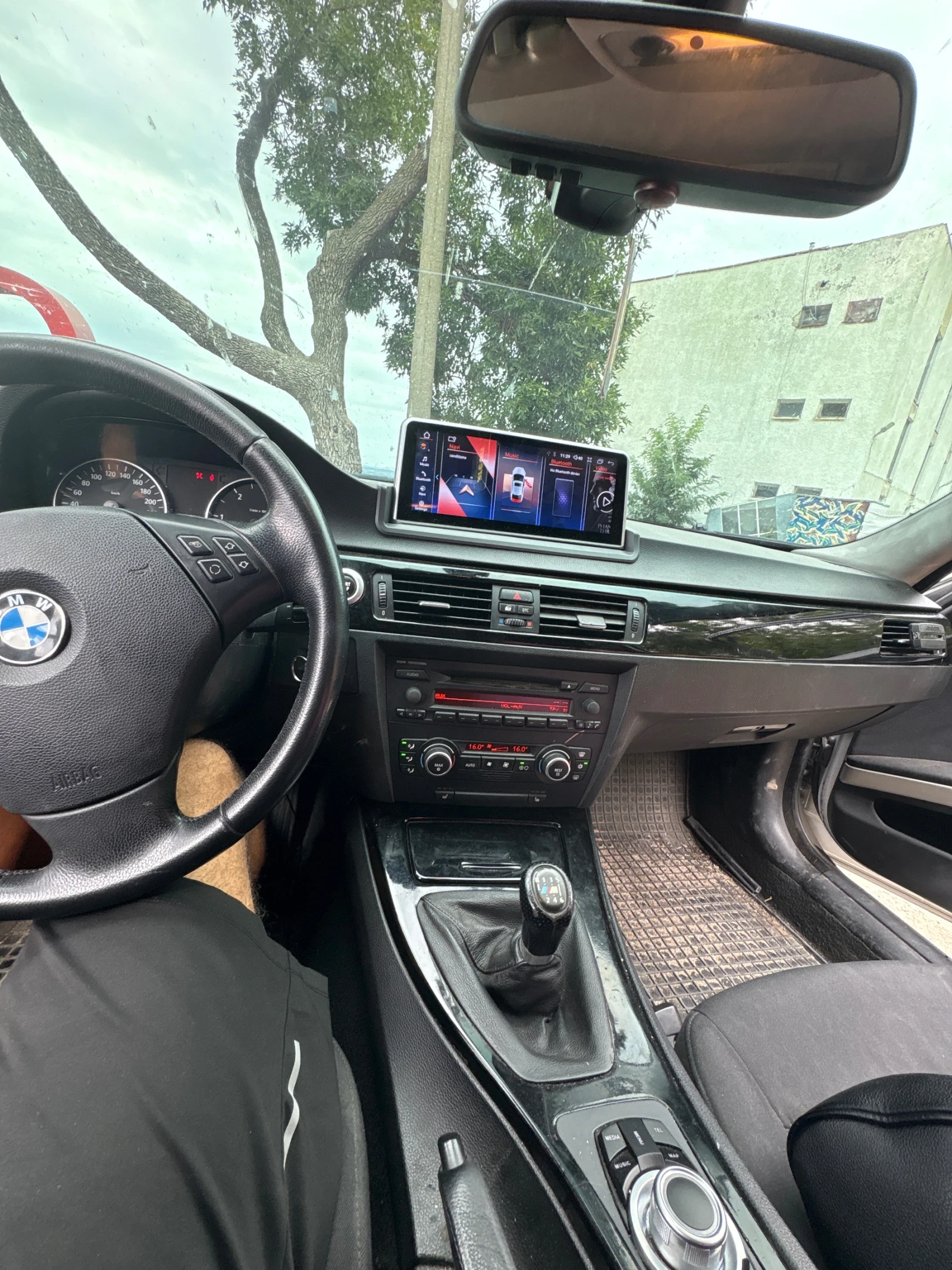 BMW 318, снимка 7 - Автомобили и джипове - 55654136
