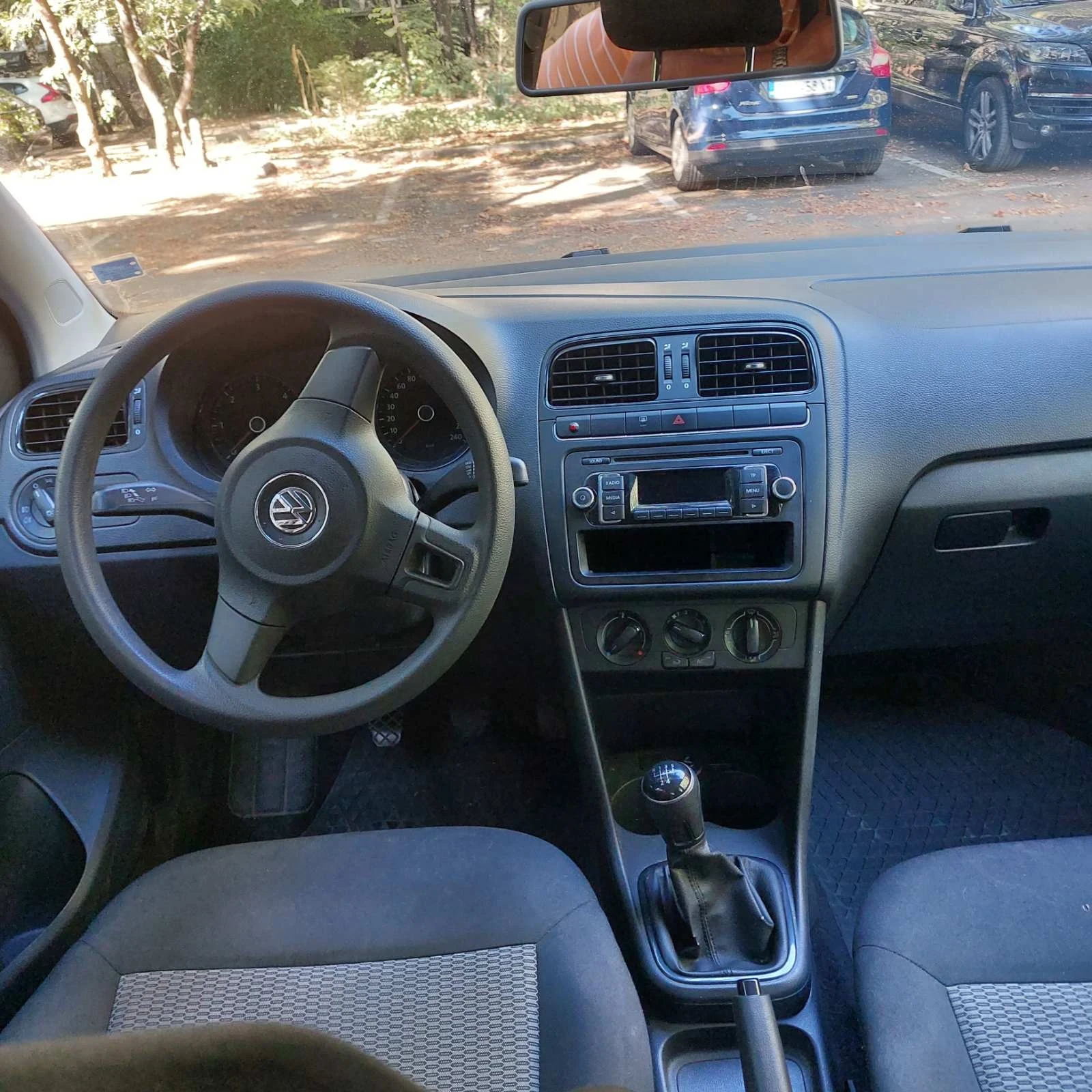 VW Polo, снимка 7 - Автомобили и джипове - 55963635