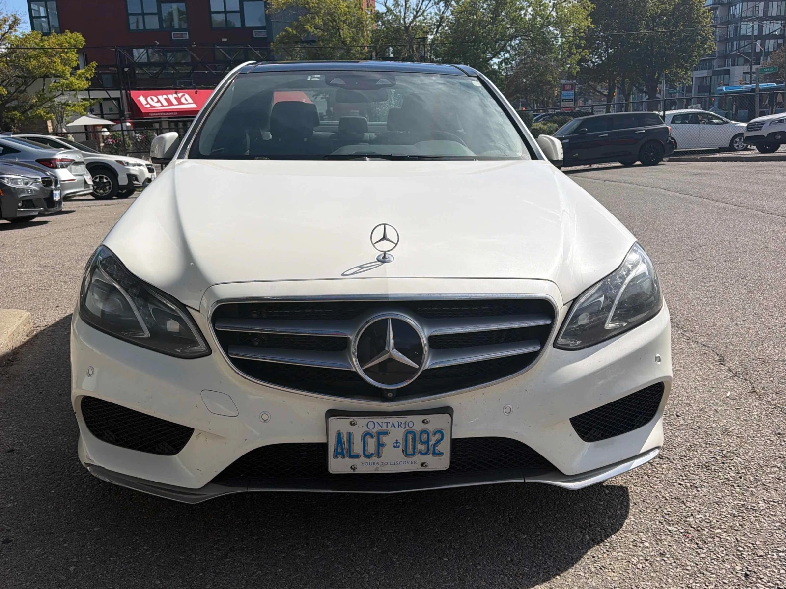 Mercedes-Benz E 500  * CARFAX * БЕЗ ПЪРВОНАЧАЛНА ВНОСКА, снимка 6 - Автомобили и джипове - 56134650