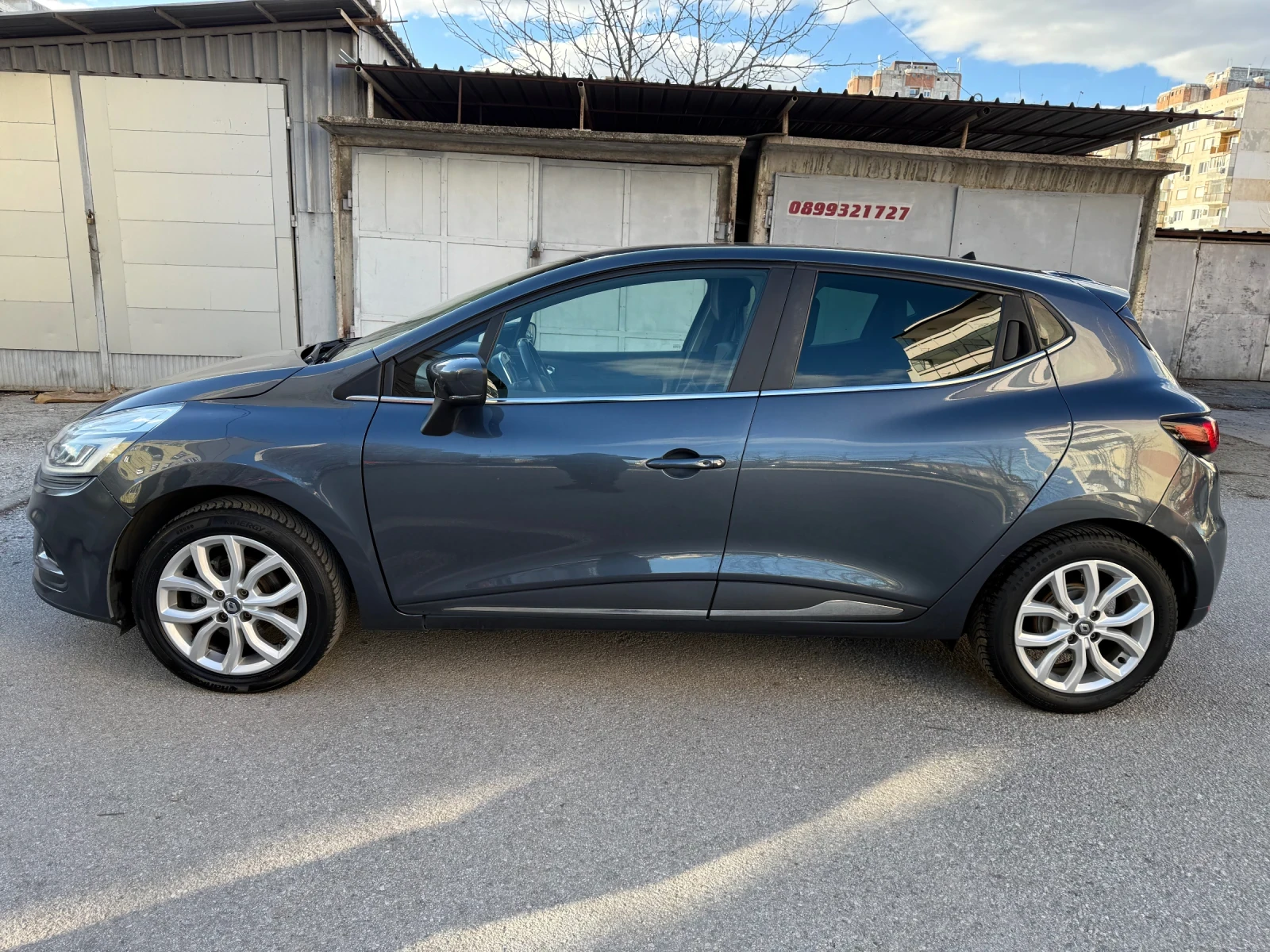 Renault Clio, снимка 5 - Автомобили и джипове - 56316614