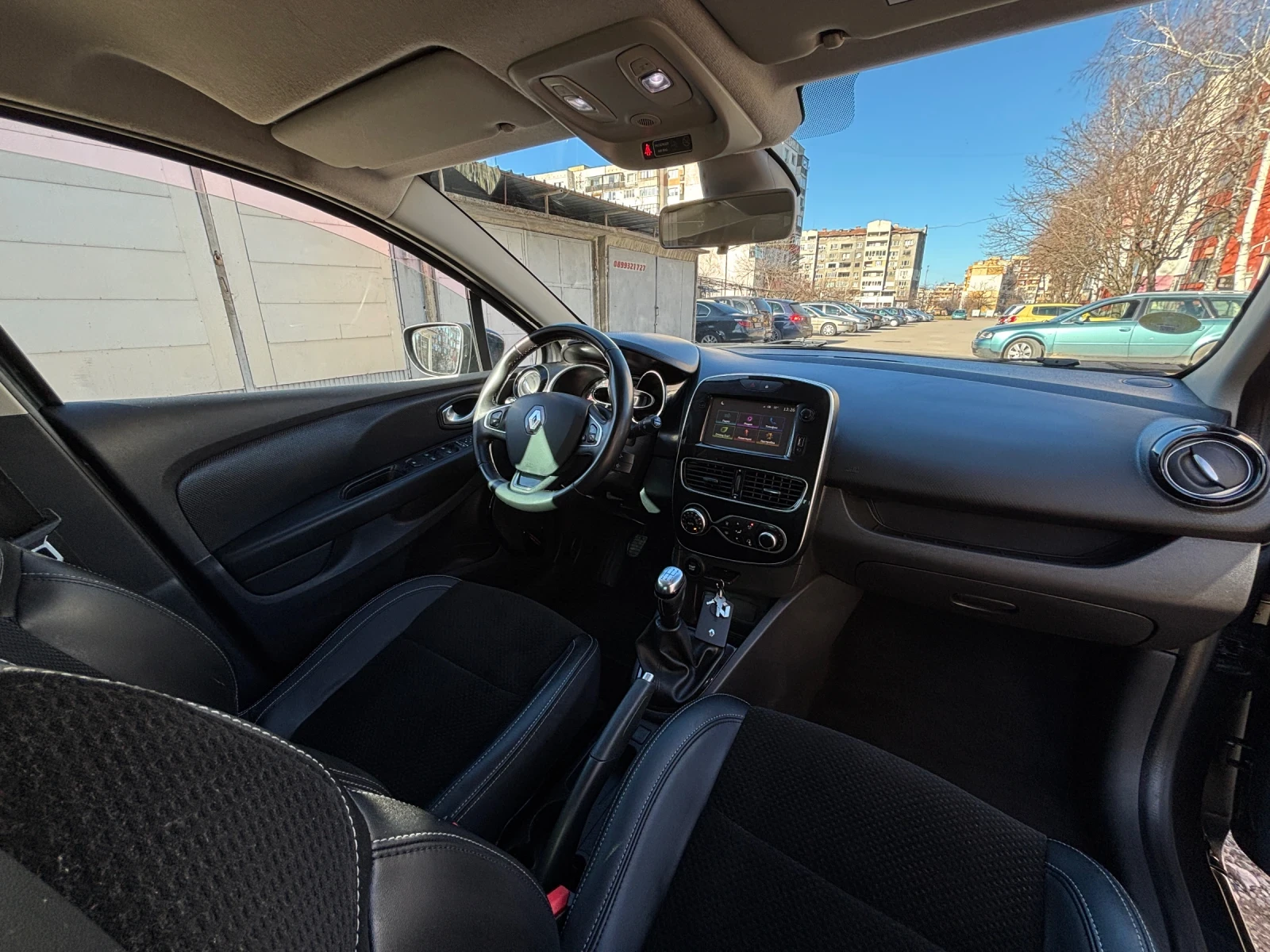 Renault Clio, снимка 11 - Автомобили и джипове - 56316614