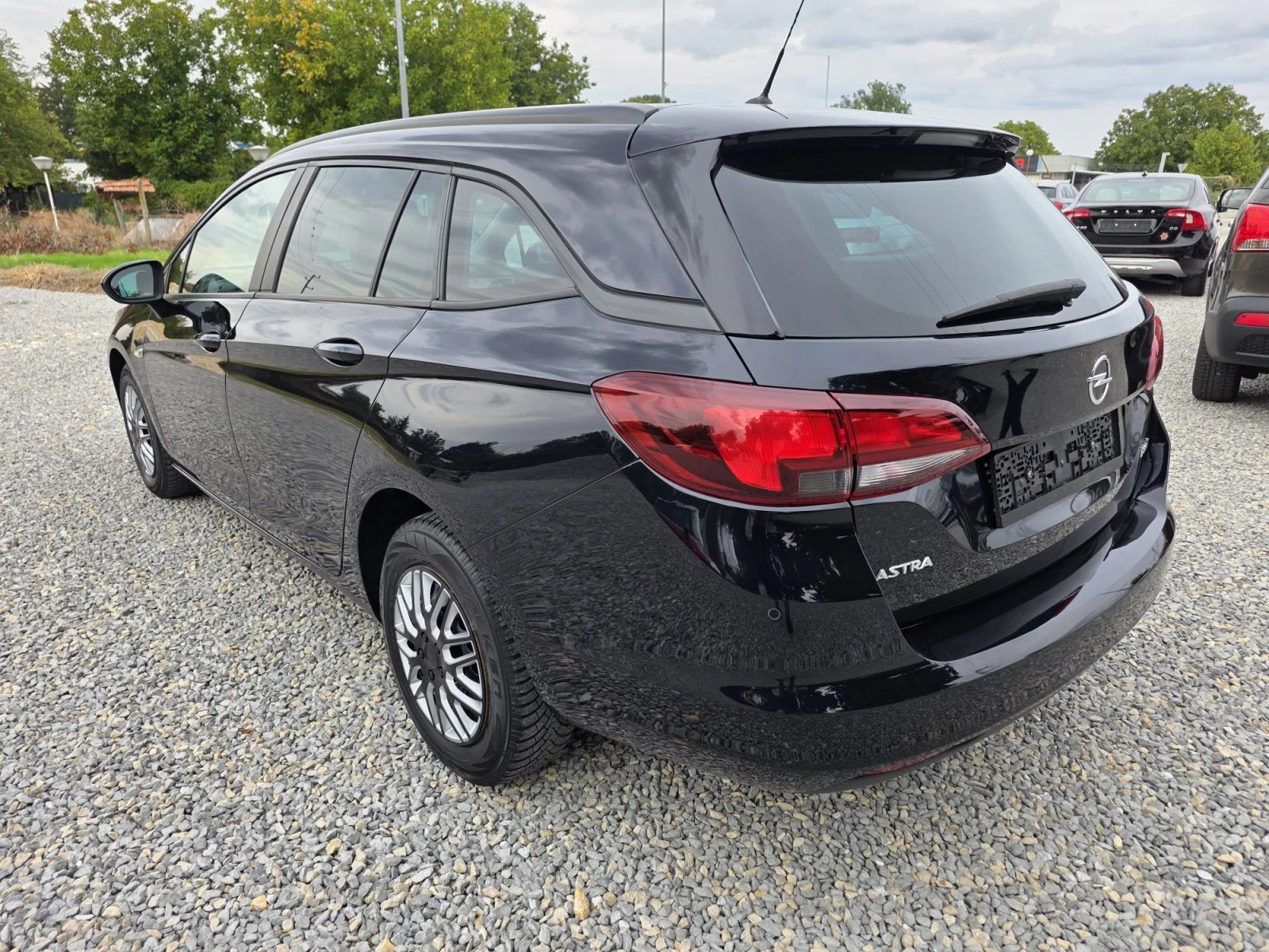 Opel Astra 1.0i 105p.s Kato Nova Kamera, снимка 6 - Автомобили и джипове - 56325300