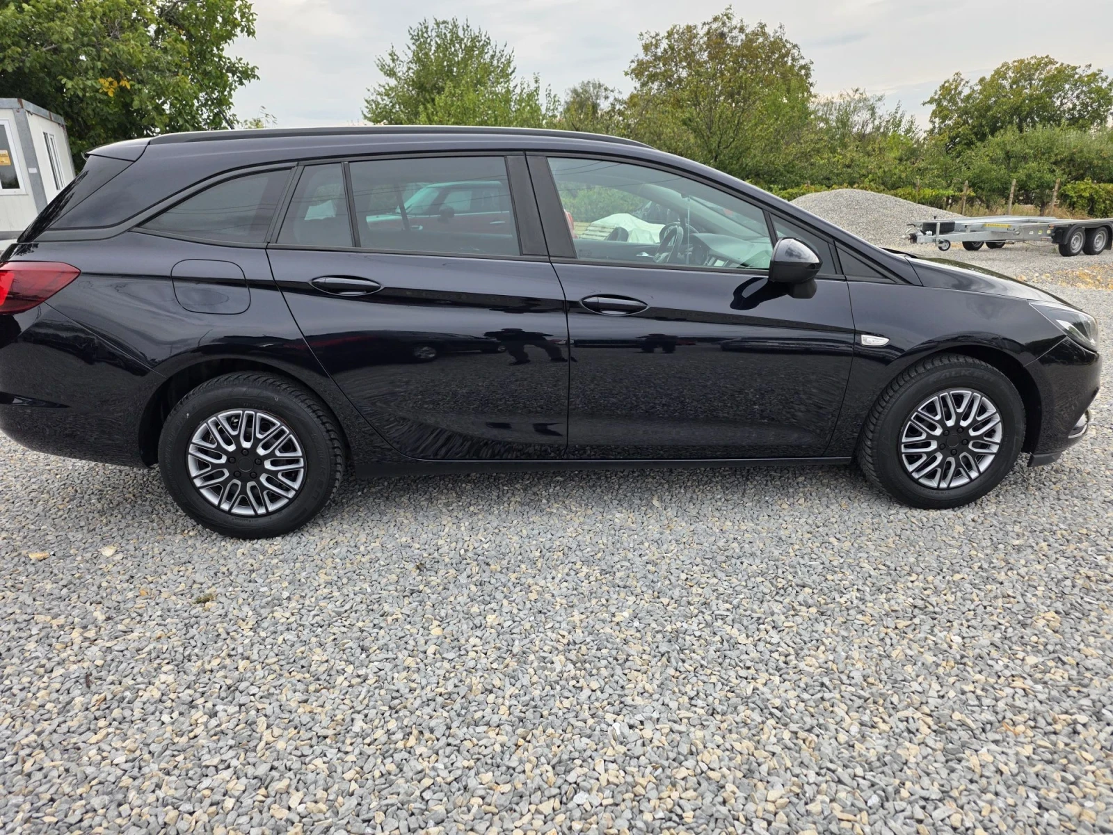 Opel Astra 1.0i 105p.s Kato Nova Kamera, снимка 4 - Автомобили и джипове - 56325300