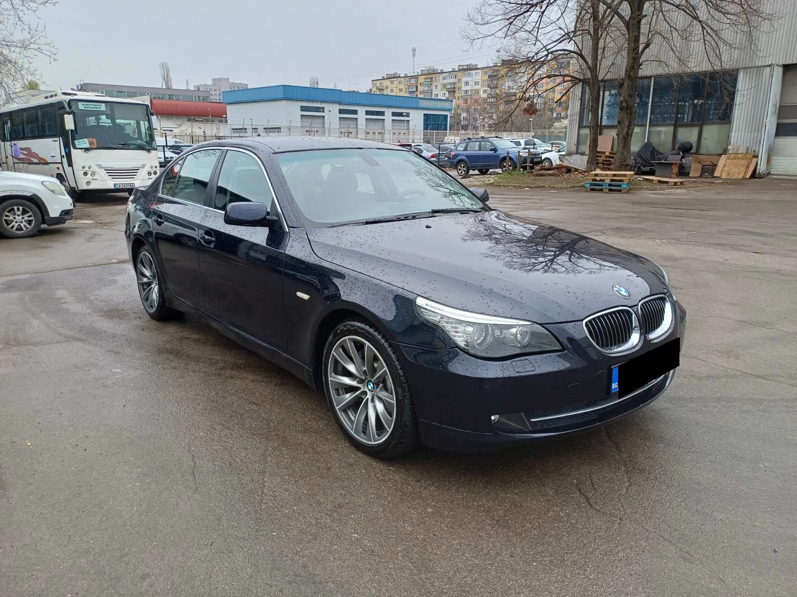 BMW 530 i Facelift, снимка 3 - Автомобили и джипове - 56527791