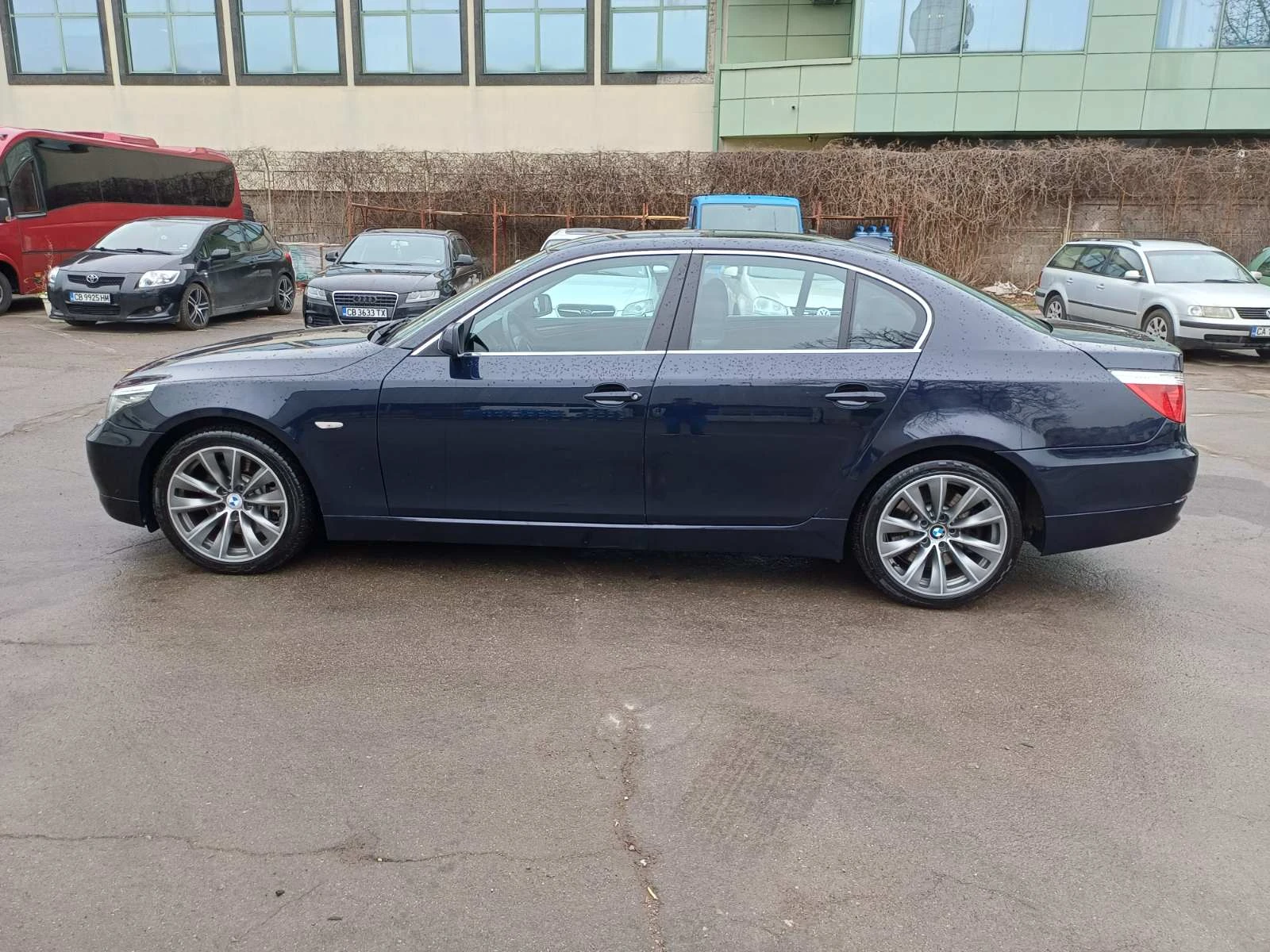 BMW 530 i Facelift, снимка 8 - Автомобили и джипове - 56527791