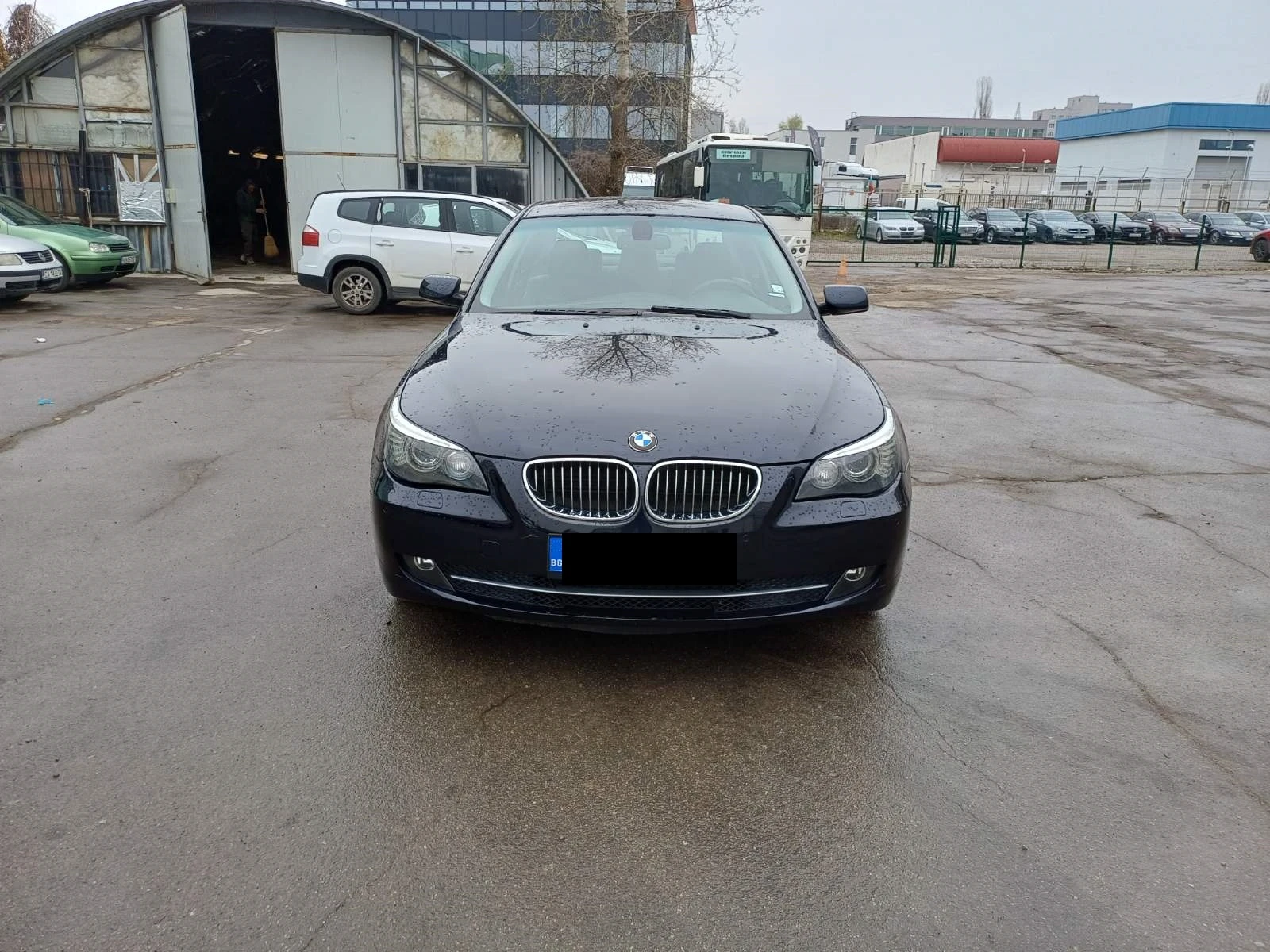 BMW 530 i Facelift, снимка 2 - Автомобили и джипове - 56527791