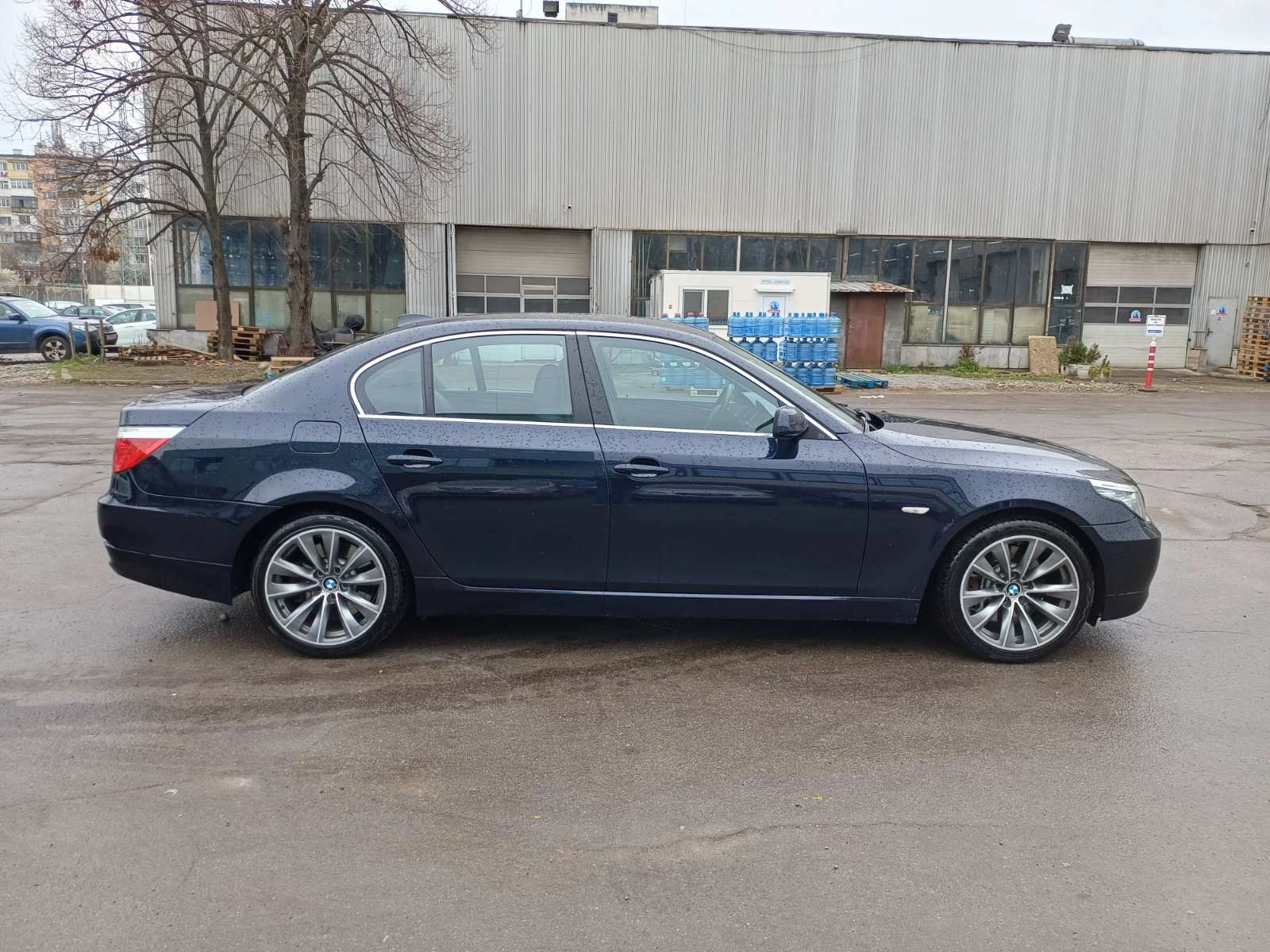 BMW 530 i Facelift, снимка 4 - Автомобили и джипове - 56527791