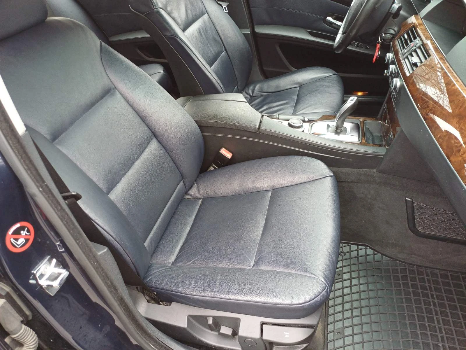 BMW 530 i Facelift, снимка 12 - Автомобили и джипове - 56527791