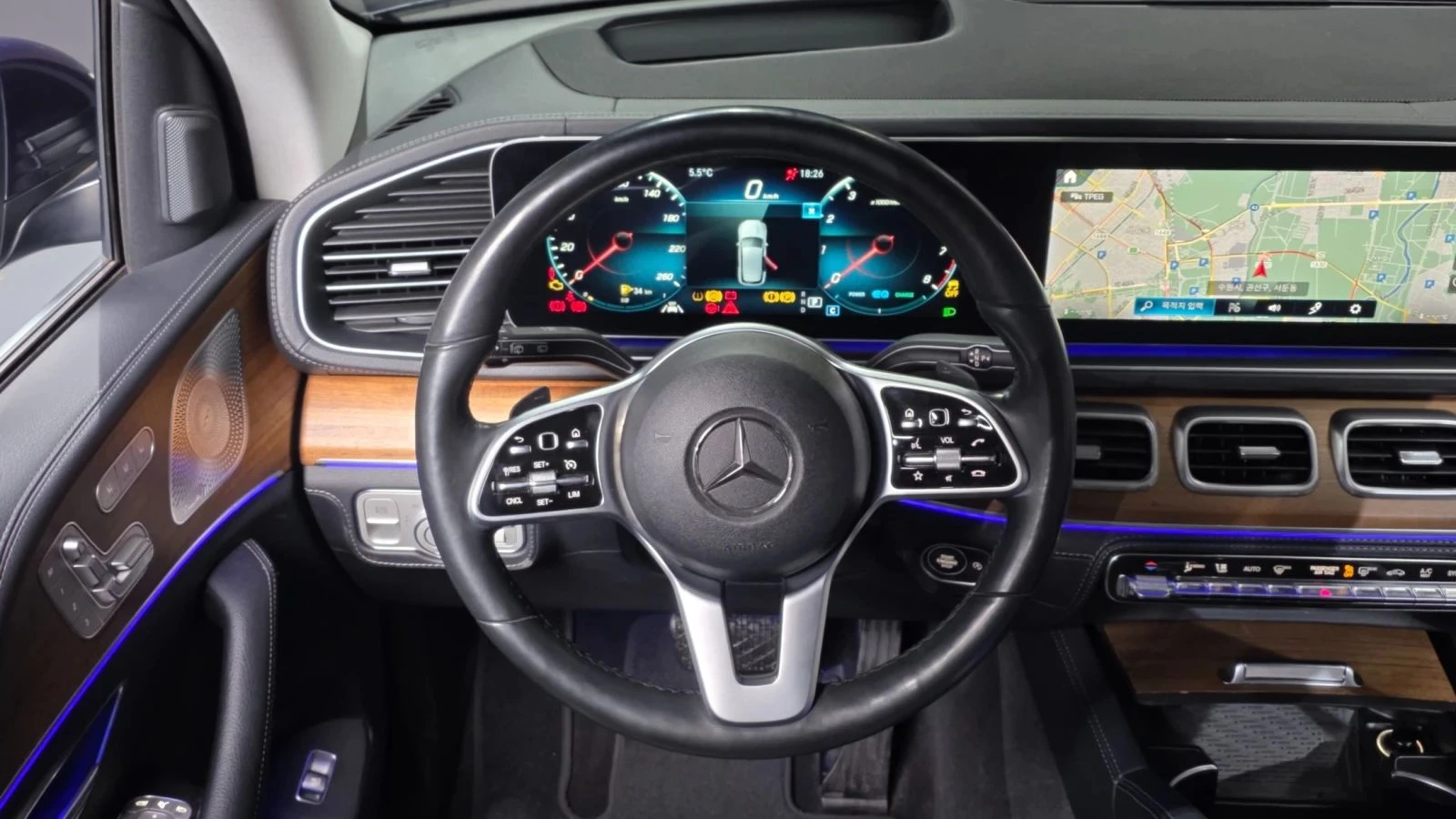 Mercedes-Benz GLE 450, снимка 11 - Автомобили и джипове - 56723341