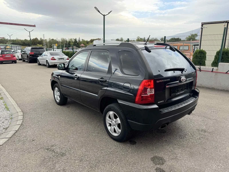 Kia Sportage 2.0TDI 4X4, снимка 6 - Автомобили и джипове - 47463249