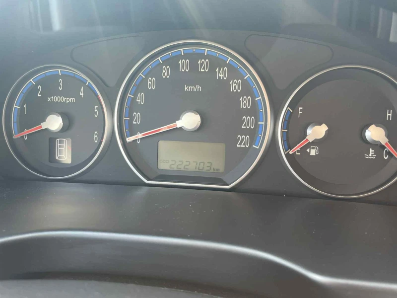 Hyundai Santa fe, снимка 2 - Автомобили и джипове - 52554442