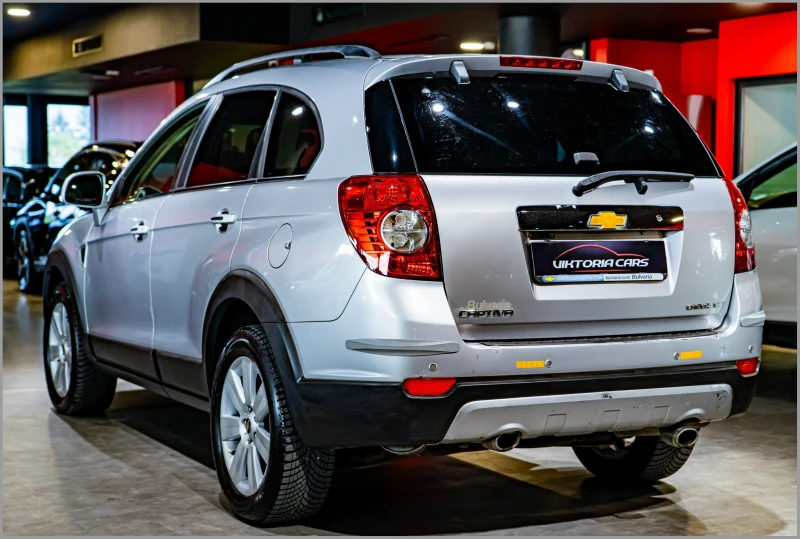 Chevrolet Captiva, снимка 6 - Автомобили и джипове - 51438835