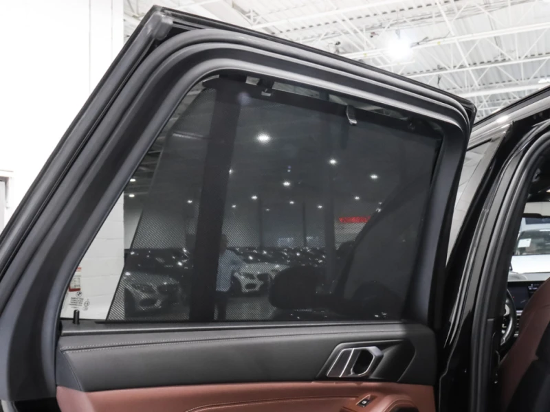 BMW X5 40i xDrive / PANO / HUD / SWAROVSKI / PREMIUM, снимка 16 - Автомобили и джипове - 52749535