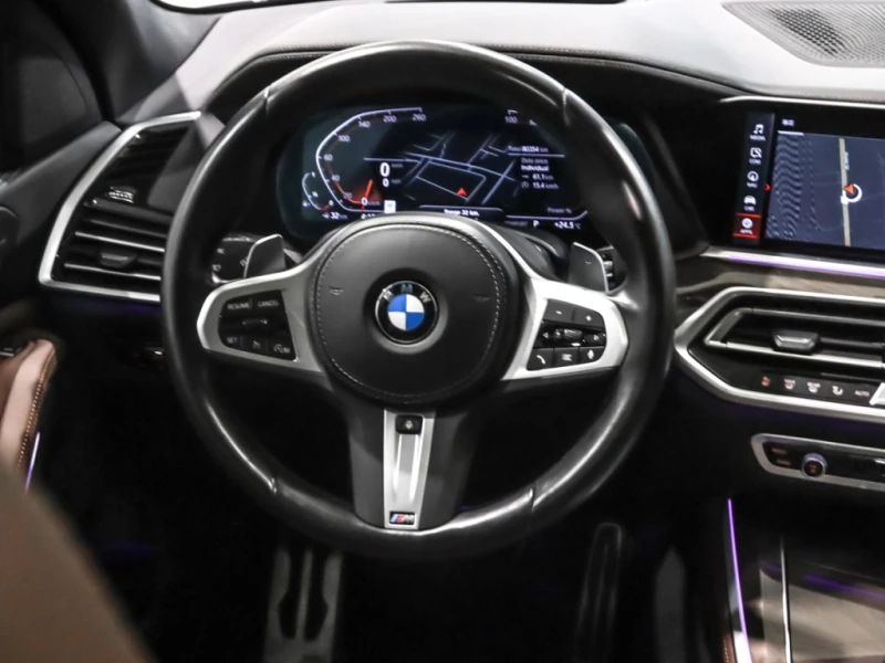 BMW X5 40i xDrive / PANO / HUD / SWAROVSKI / PREMIUM, снимка 11 - Автомобили и джипове - 52749535