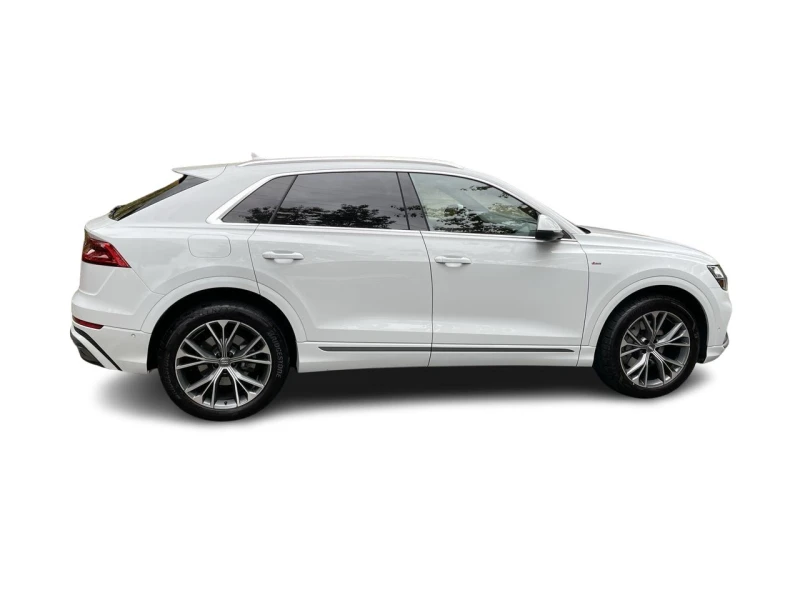 Audi Q8 TECHNIK* MATRIX* DISTRONIK* HEAD-UP* PANO* B&O* KE, снимка 5 - Автомобили и джипове - 52613917