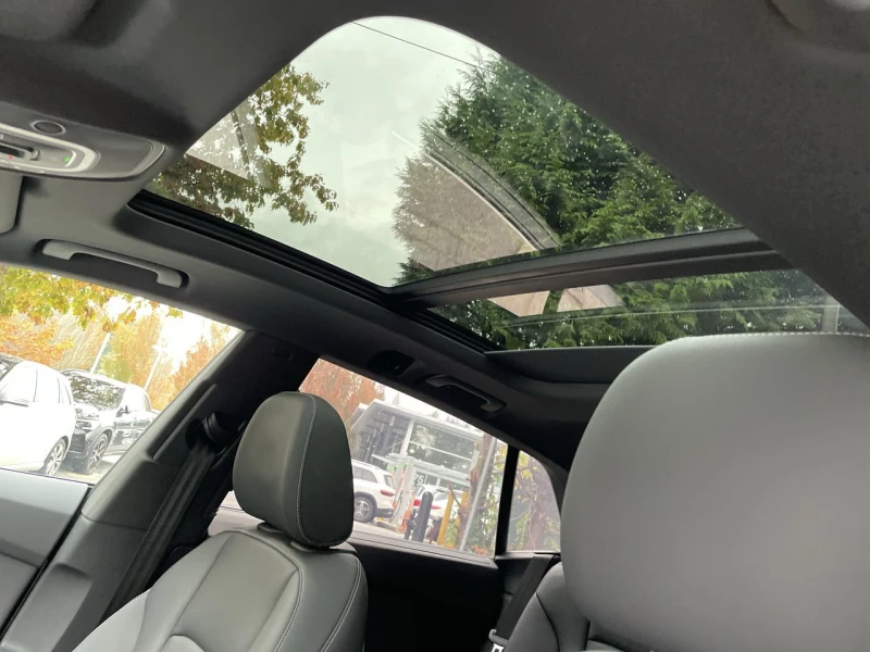 Audi Q8 TECHNIK* MATRIX* DISTRONIK* HEAD-UP* PANO* B&O* KE, снимка 15 - Автомобили и джипове - 52613917