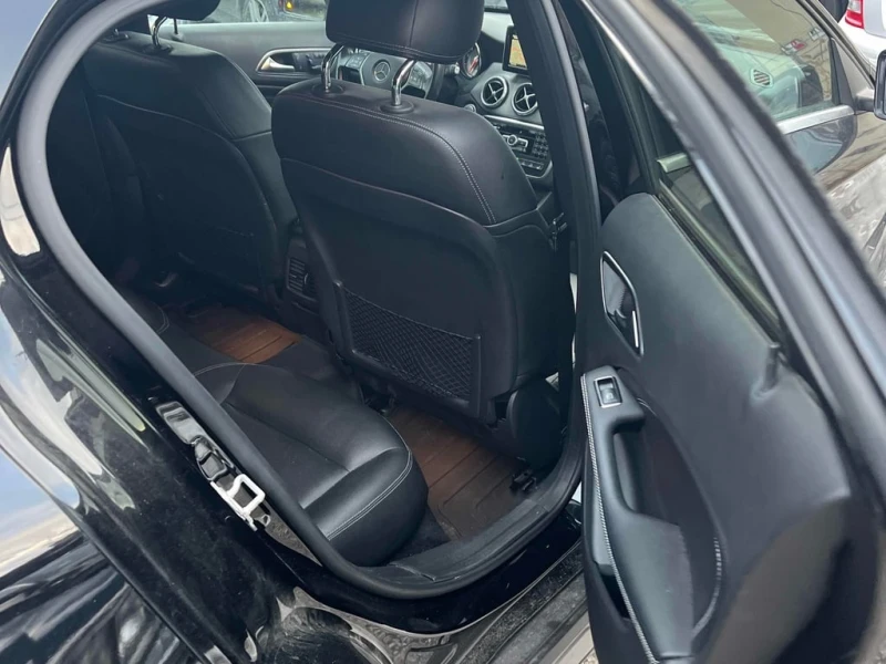 Mercedes-Benz GLA 250 2015 4MATIC * ПРЕДСТАВИТЕЛСТВО НА MERCEDES* , снимка 14 - Автомобили и джипове - 52856022