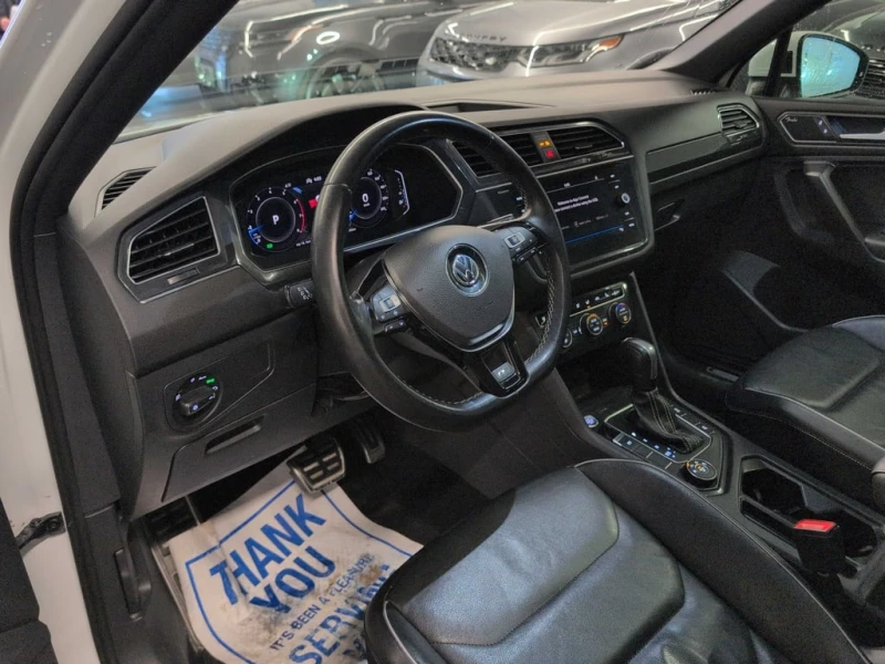 VW Tiguan * Highline * CARFAX * БЕЗ ПЪРВОНАЧАЛНА ВНОСКА, снимка 5 - Автомобили и джипове - 52940809