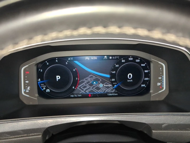 VW Tiguan * Highline * CARFAX * БЕЗ ПЪРВОНАЧАЛНА ВНОСКА, снимка 8 - Автомобили и джипове - 52940809