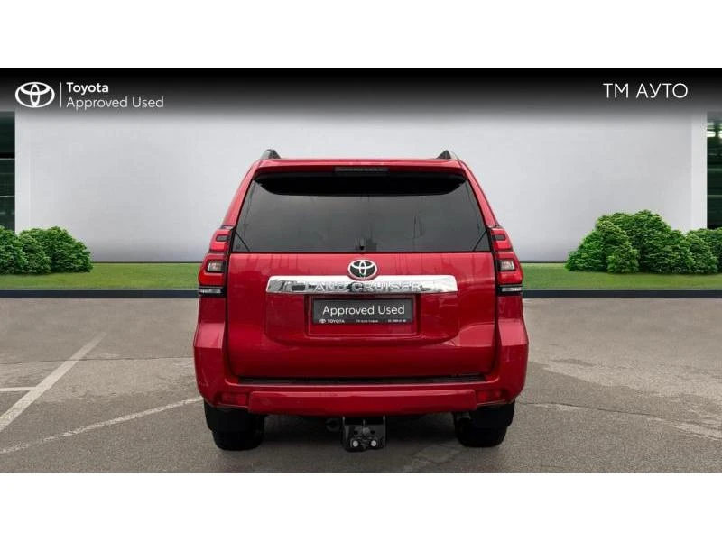 Toyota Land cruiser 2.8D 6AT Luxury, снимка 4 - Автомобили и джипове - 49437956