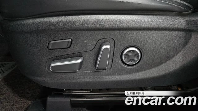 Hyundai Santa fe 2.2| DIGITAL| HEAD UP| НАДУВАНЕ| ОБДУХВАНЕ| DIST, снимка 14 - Автомобили и джипове - 55816306