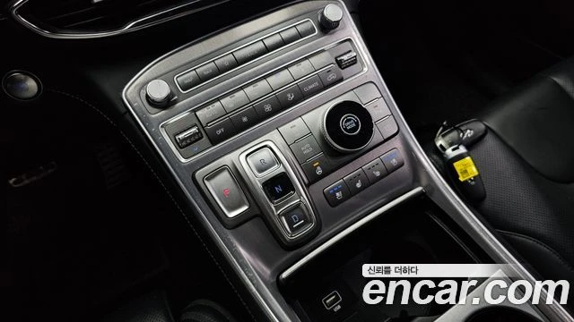 Hyundai Santa fe 2.2| DIGITAL| HEAD UP| НАДУВАНЕ| ОБДУХВАНЕ| DIST, снимка 7 - Автомобили и джипове - 55816306