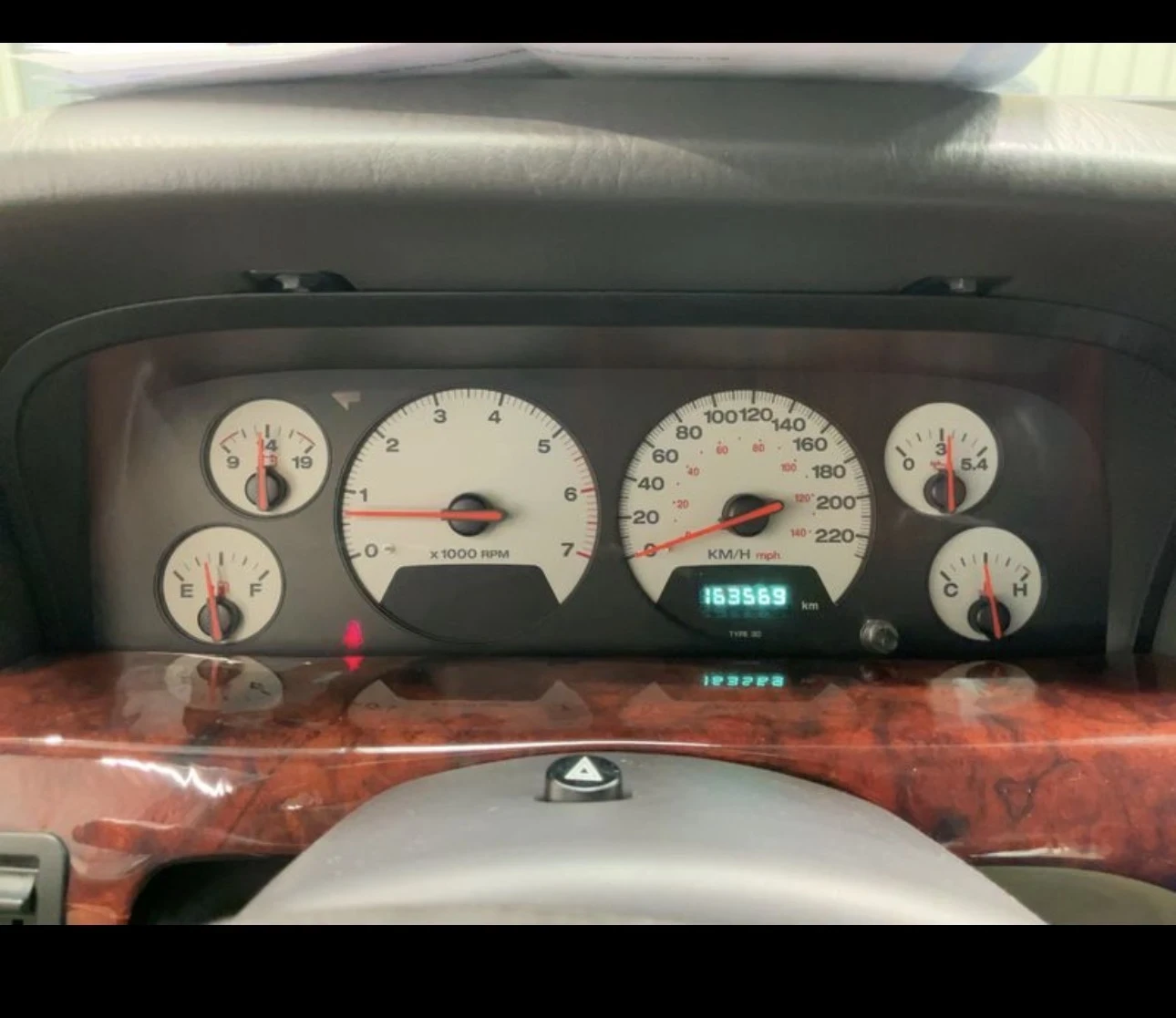 Jeep Grand cherokee 4.7 V8 - изображение 10