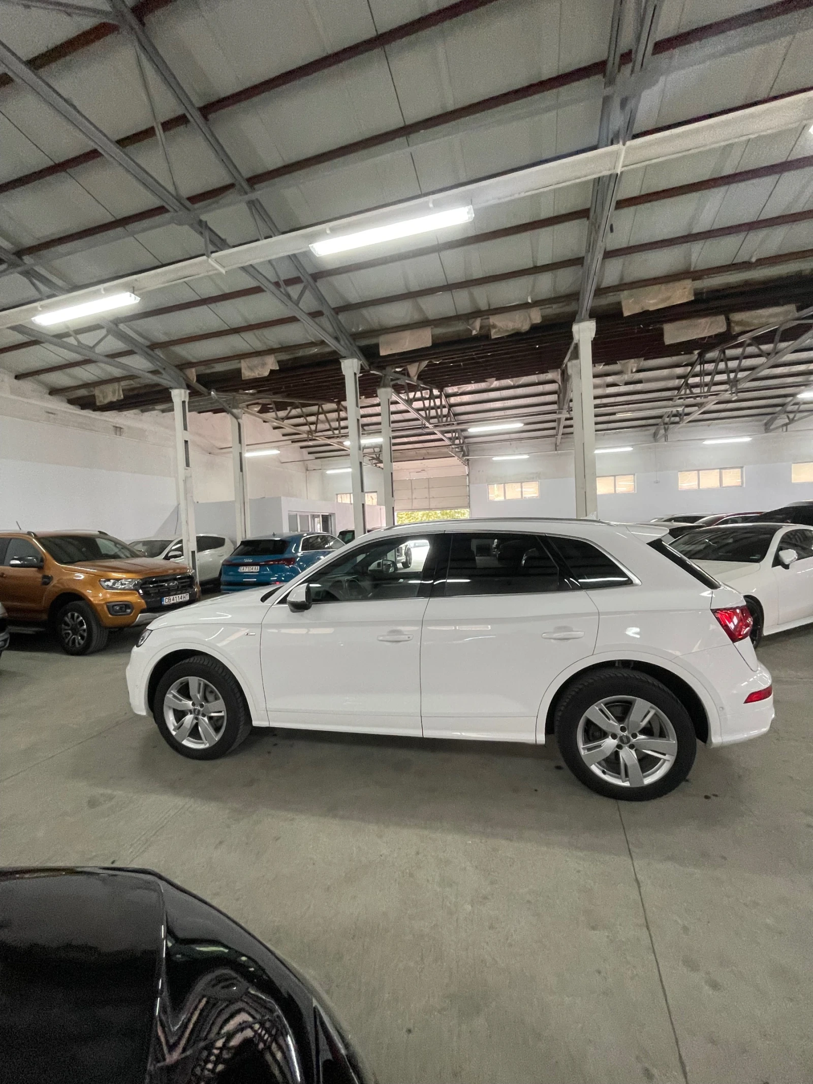 Audi Q5 3.0Tdi/3xSline/дистр/360/Matrix/Теглич/Филл!!! - изображение 8