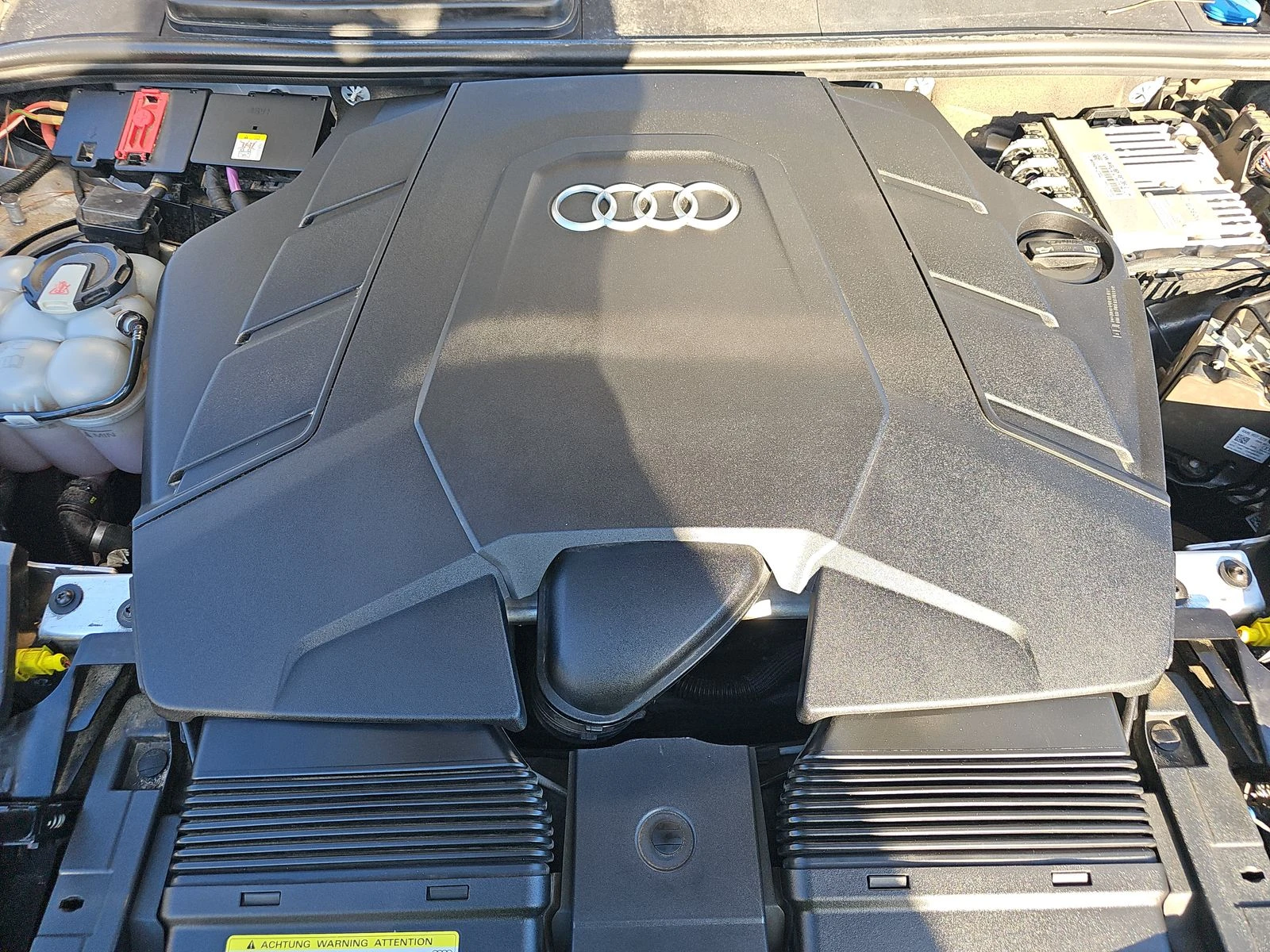 Audi Q8 * Premium Plus* * АвтоКредит*  - изображение 7