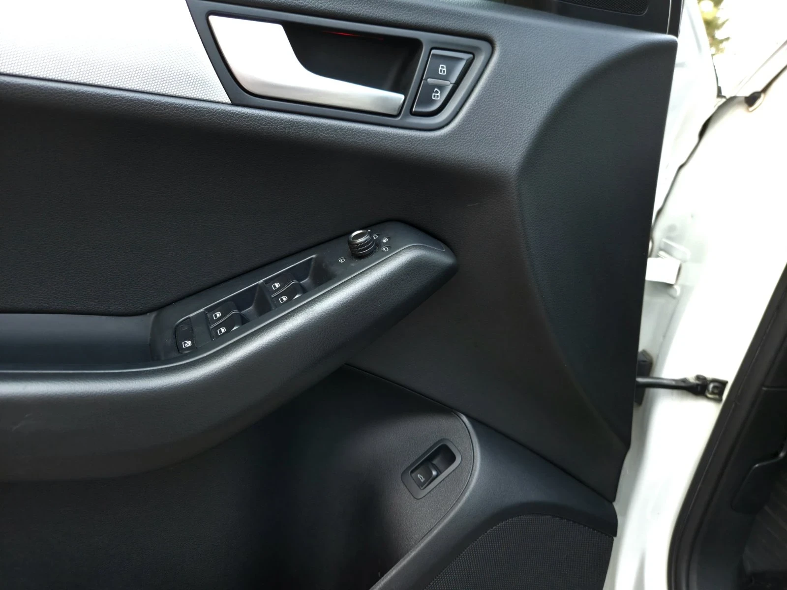 Audi Q5, снимка 15 - Автомобили и джипове - 53751748