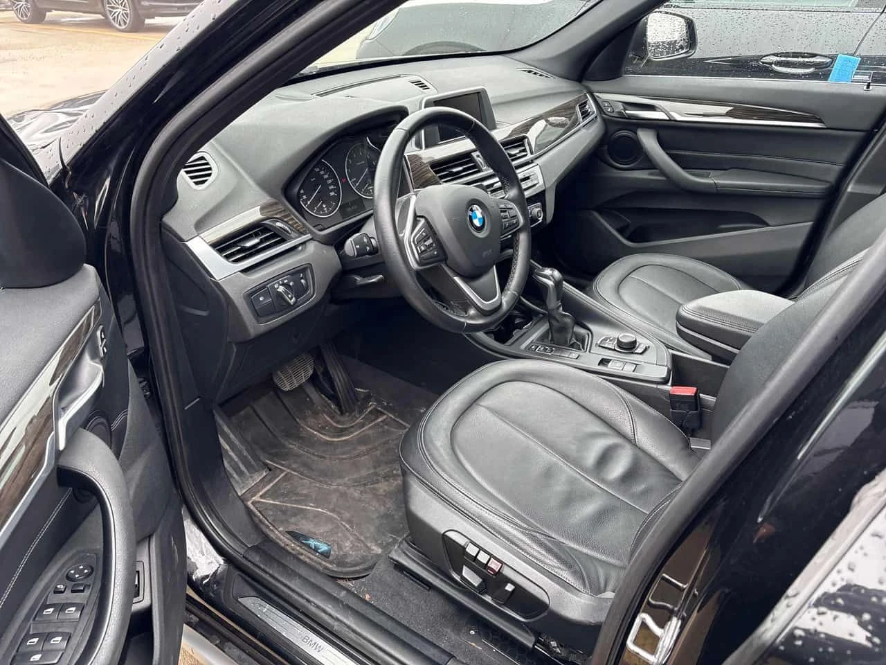 BMW X1 * xDrive28i * 2 КЛЮЧА* ПОДГРЕВ* KEYLESS* , снимка 5 - Автомобили и джипове - 54218150