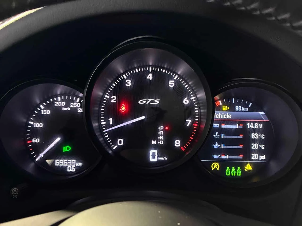 Porsche Macan * GTS * CARFAX * DIS * BOSE * ОБДУХВАНЕ, снимка 8 - Автомобили и джипове - 54699556