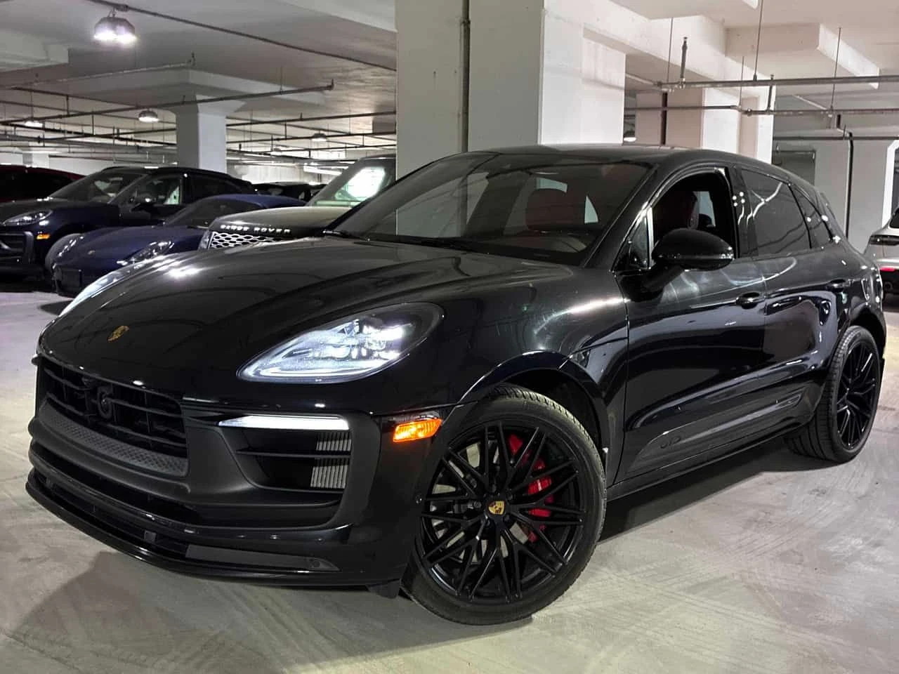 Porsche Macan * GTS * CARFAX * DIS * BOSE * ОБДУХВАНЕ, снимка 2 - Автомобили и джипове - 54699556
