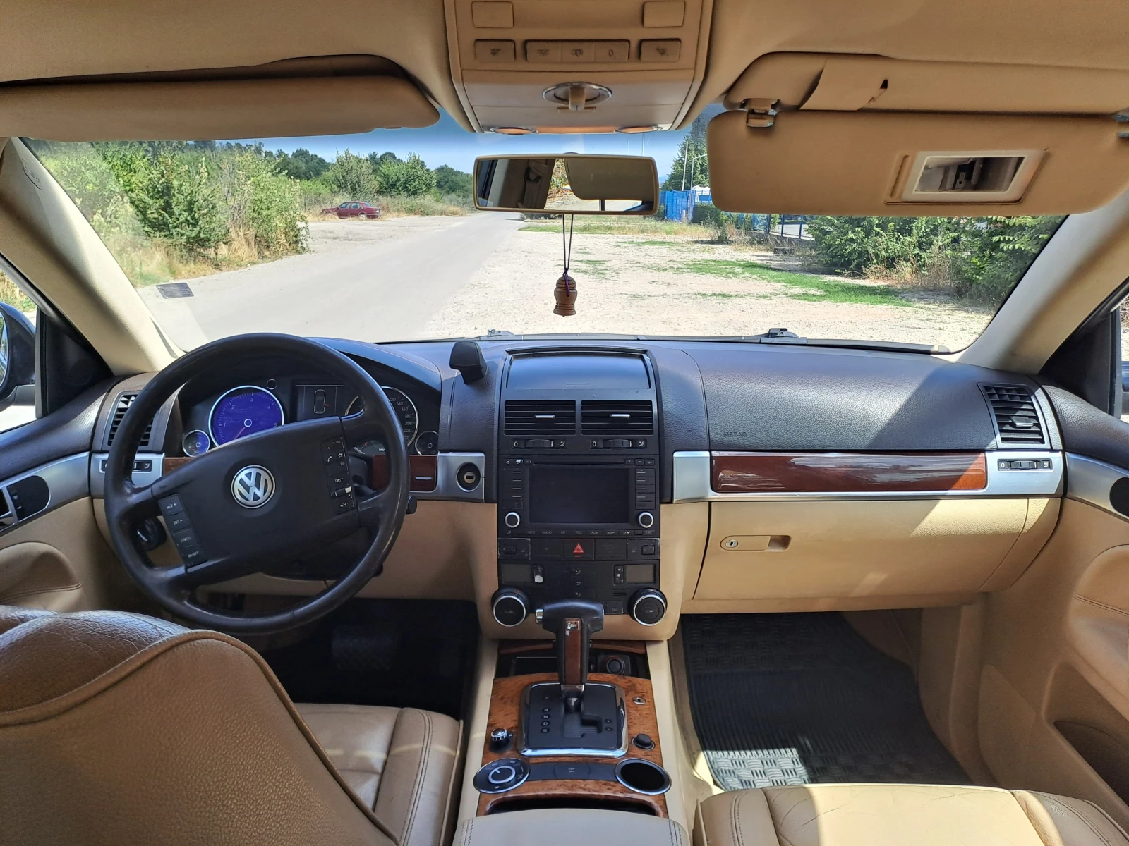 VW Touareg, снимка 3 - Автомобили и джипове - 55251479