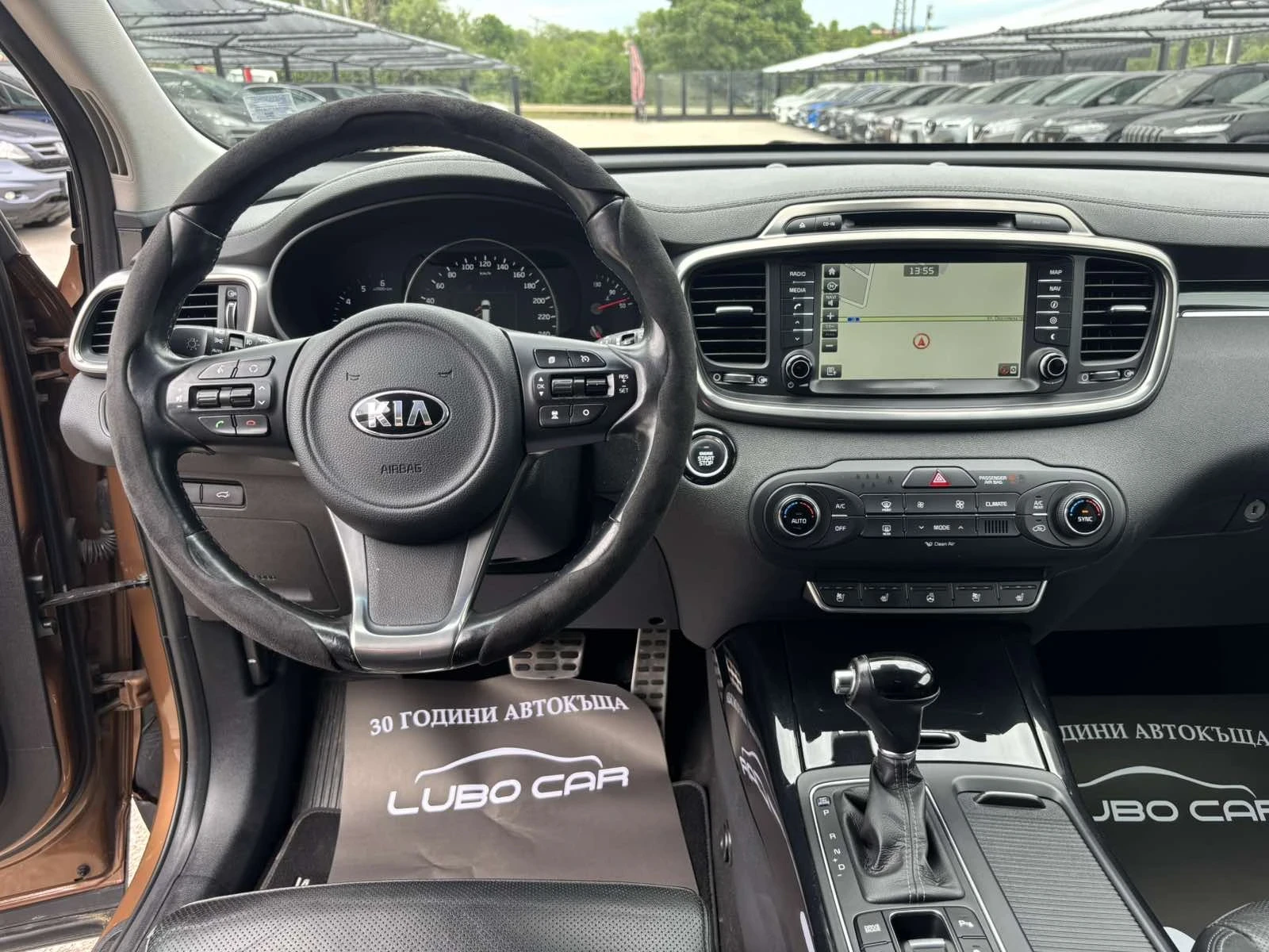 Kia Sorento 2.2D AUT-4x4-FULL-FULL-TOP, снимка 8 - Автомобили и джипове - 55318418
