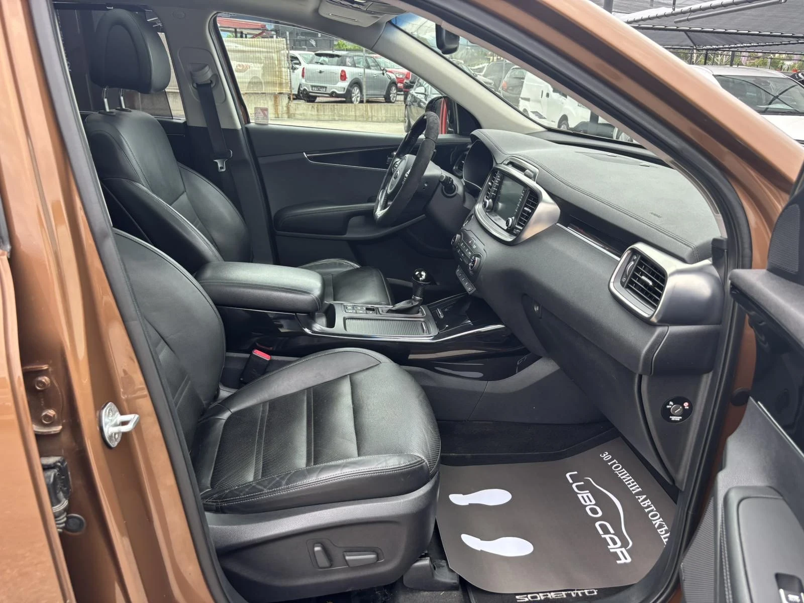 Kia Sorento 2.2D AUT-4x4-FULL-FULL-TOP, снимка 7 - Автомобили и джипове - 55318418