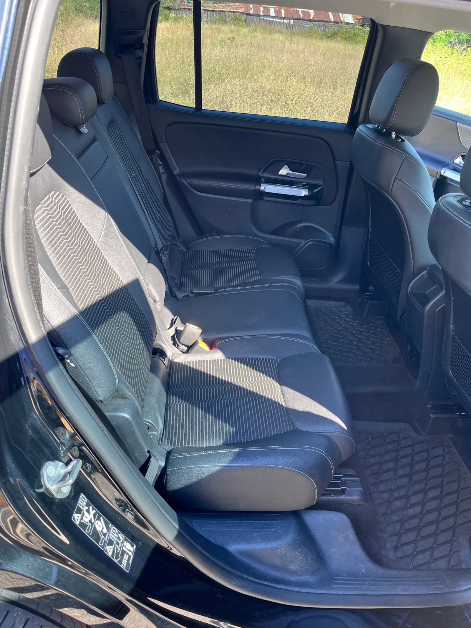 Mercedes-Benz GLB 220d 4matic, снимка 4 - Автомобили и джипове - 55673710