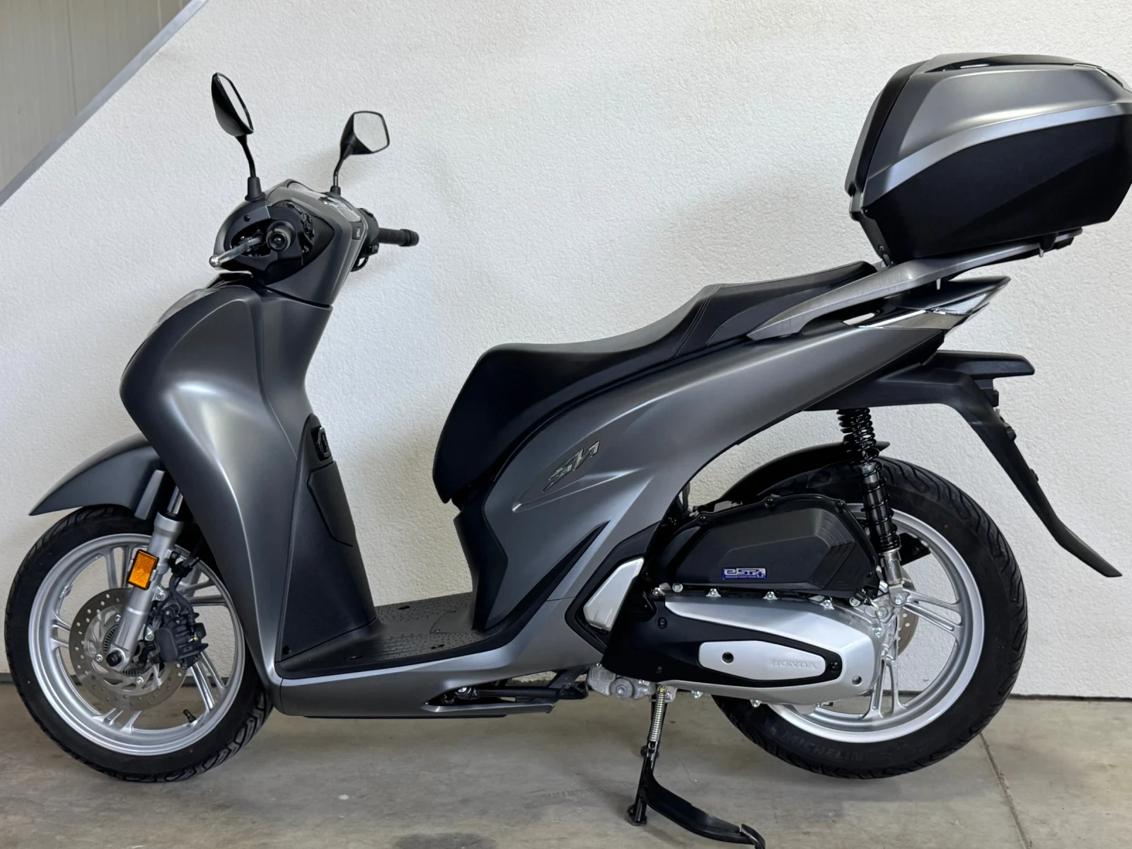 Honda Sh 125i * Led * Keyless * TC * ABS * Start stop - изображение 4