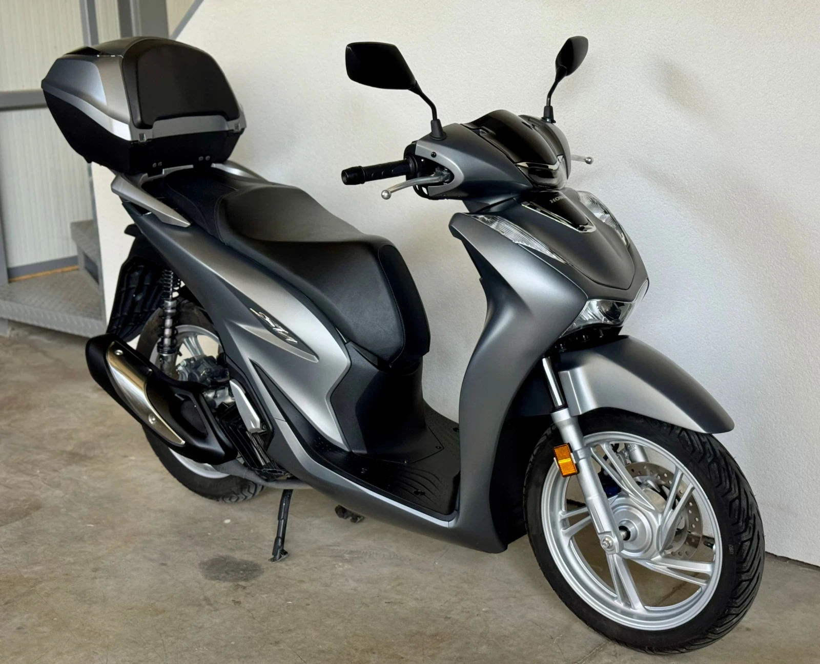 Honda Sh 125i * Led * Keyless * TC * ABS * Start stop - изображение 3