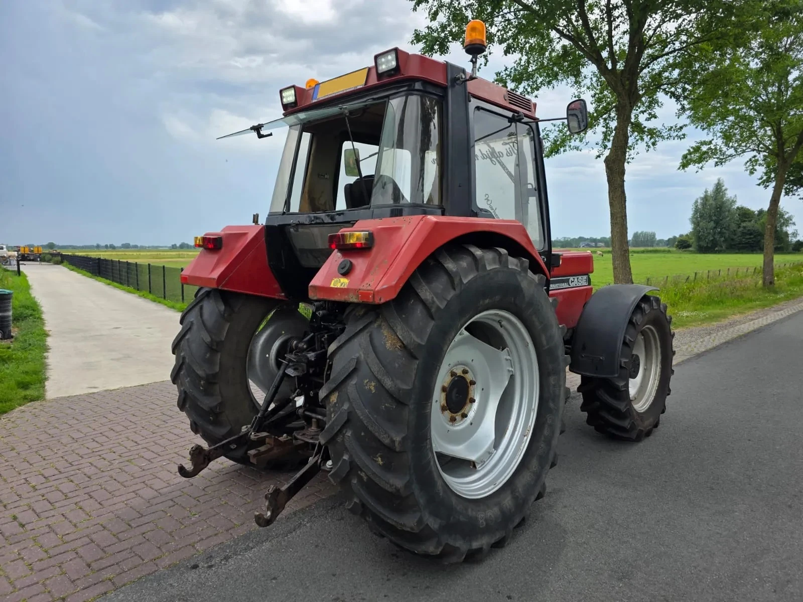 Трактор International Case 856XL 4x4 - изображение 5