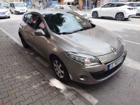 Renault Megane Седан, снимка 2