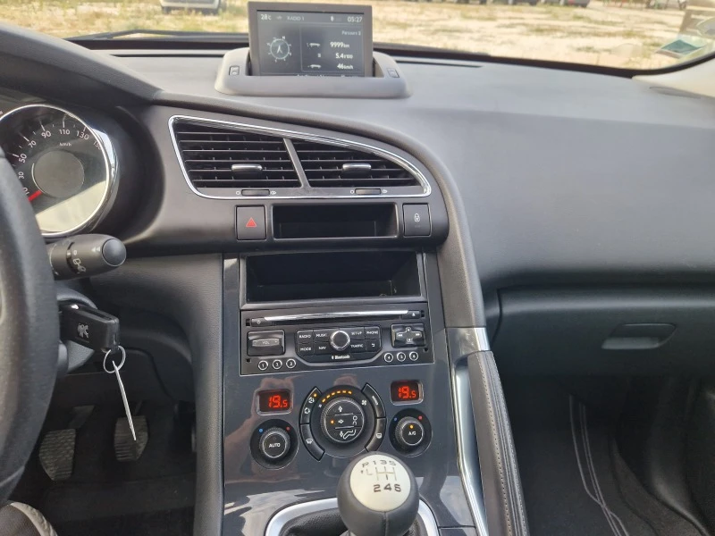 Peugeot 3008 1.6 HDI, снимка 10 - Автомобили и джипове - 42413472