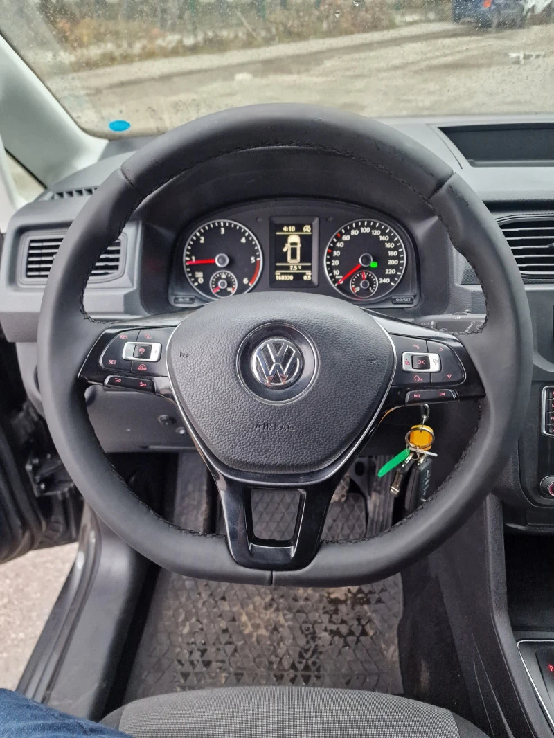 VW Caddy, снимка 7 - Автомобили и джипове - 47223123