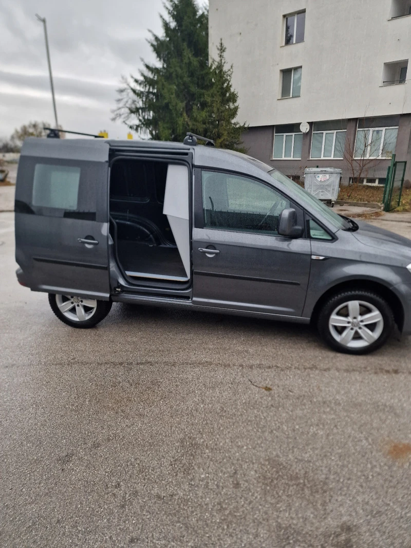 VW Caddy, снимка 4 - Автомобили и джипове - 47223123