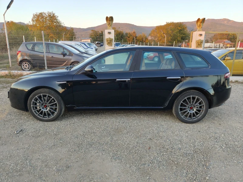 Alfa Romeo 159 sportwagon 2.4 JTDm кожа нави автоматик , снимка 4 - Автомобили и джипове - 47635391